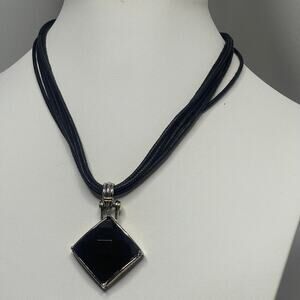 pendant necklace faceted black faux stone in silver tone setting costume jewelry